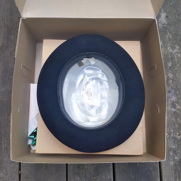 Rare! Vintage Barlesoni Black Fur Felt Feather Fedora Hat 7 56 with Box - Picture 8 of 9